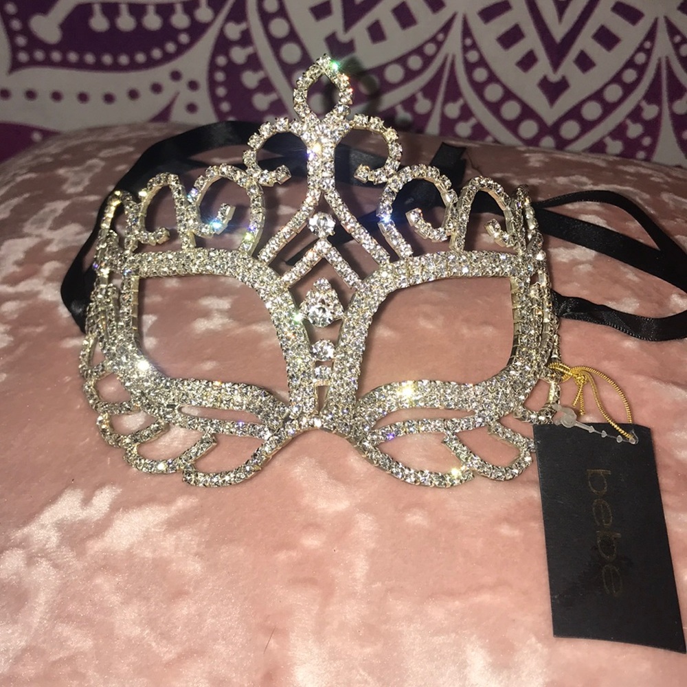 Beautiful Sparkly Mask